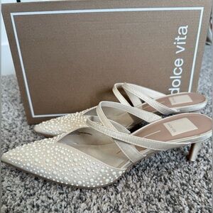 NEW Dolce Vita Pearl Embellished Kitten Heels “Kenton” - Size 7, vanilla pearls